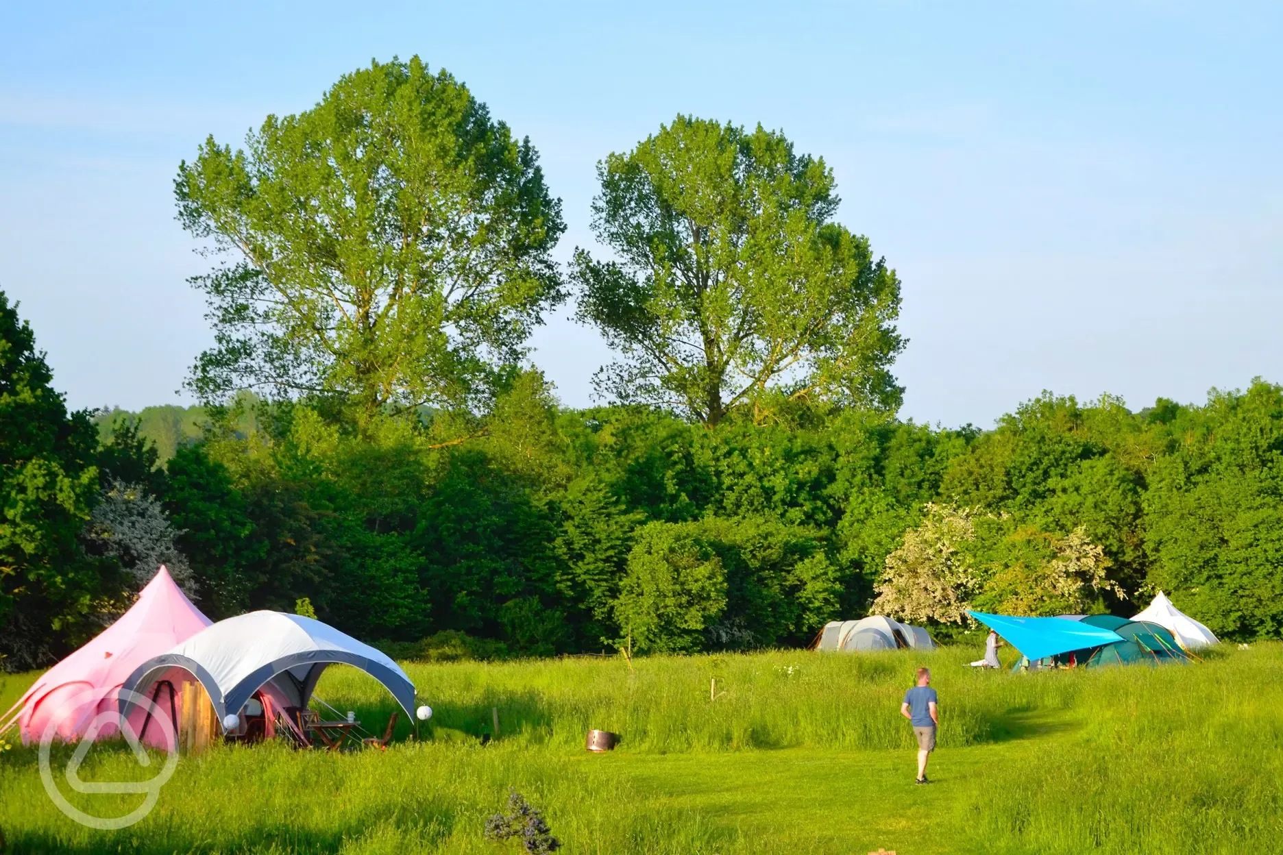 Non electric grass tent pitches