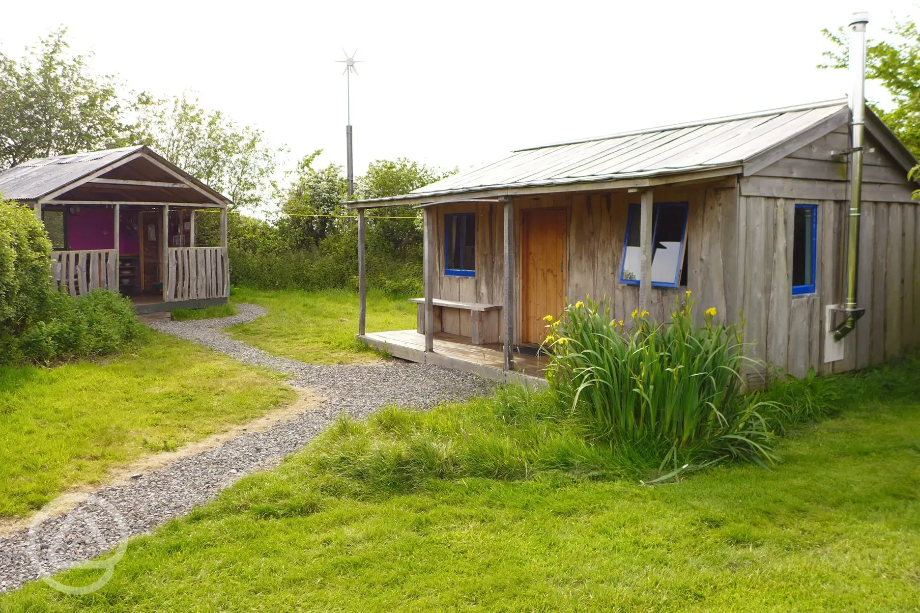 Great Orchard Cabin with kitchen hut