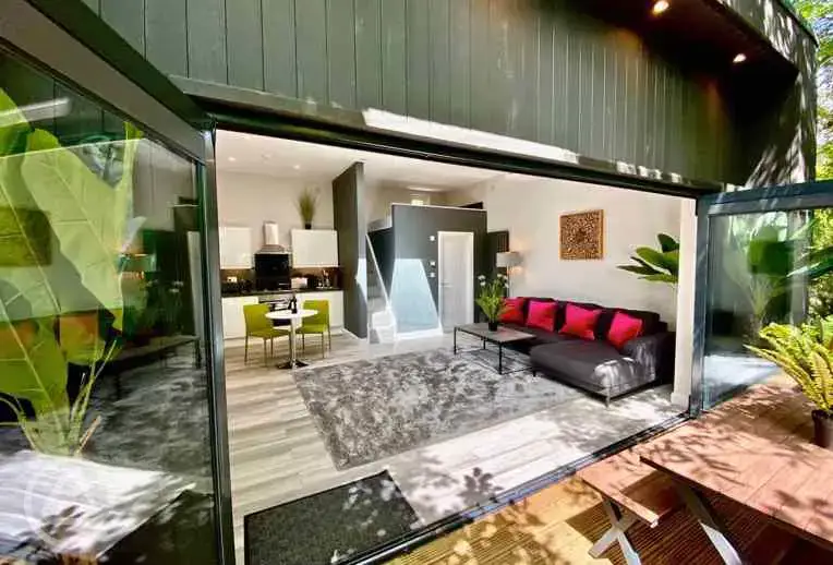 Sunrdige Cube with hot tub interior