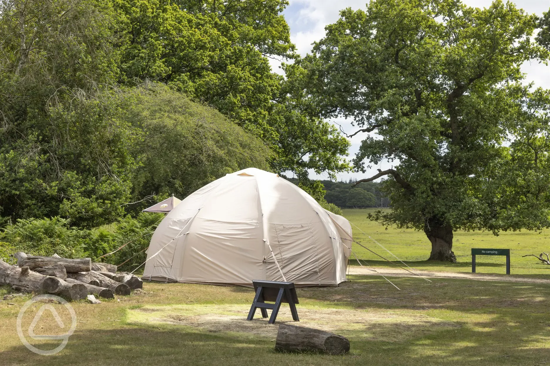 Bell tent 