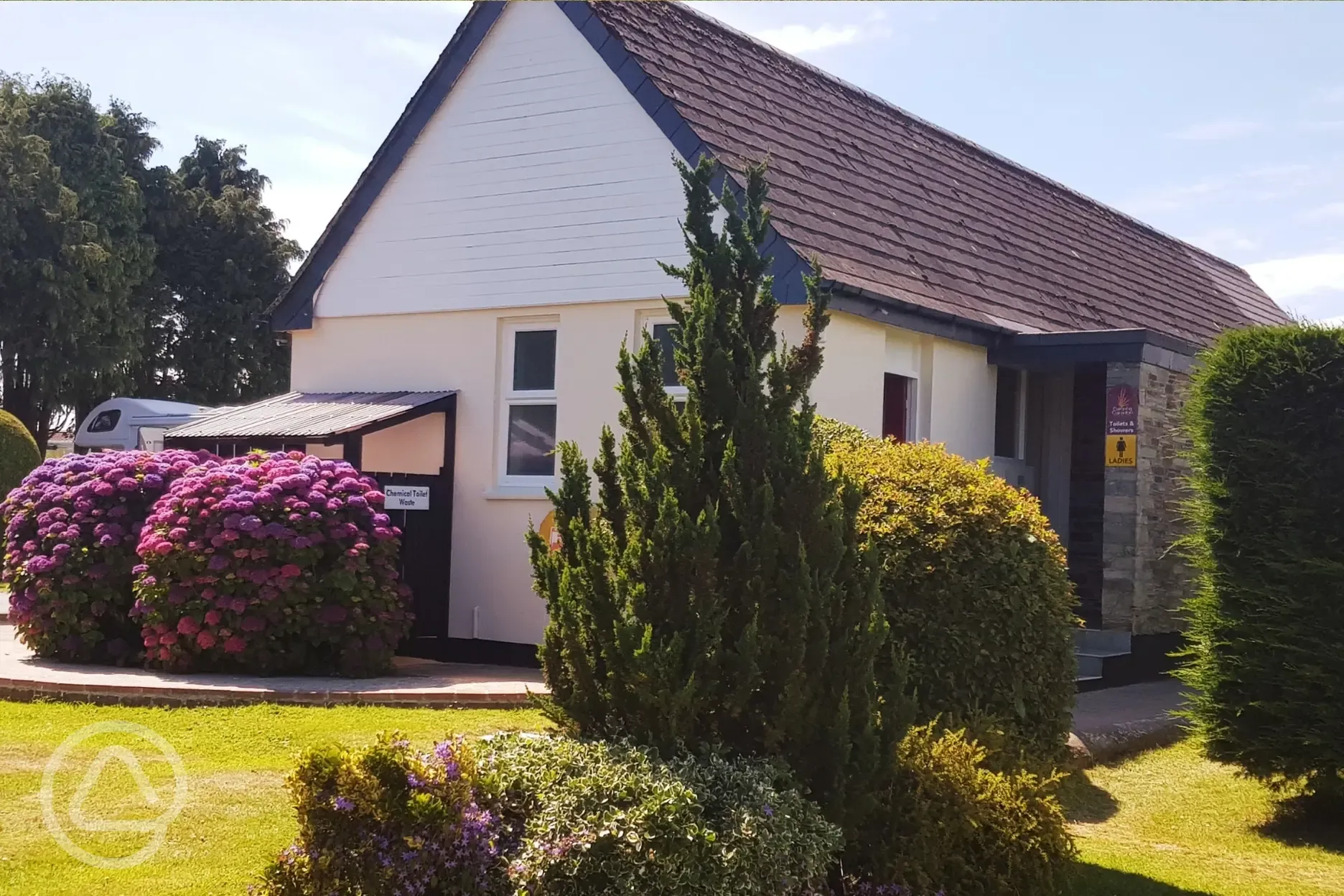 Facilities block at Camping Caradon Touring Park