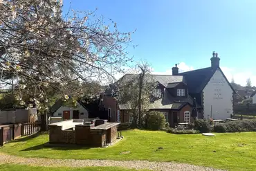 The True Lovers Knot onsite pub (open daily)