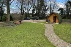 Really cosy ensuite glamping pod with an outdoor picnic table (dog friendly)