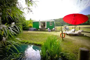 Walnut Barn Glamping, Hutton, Somerset