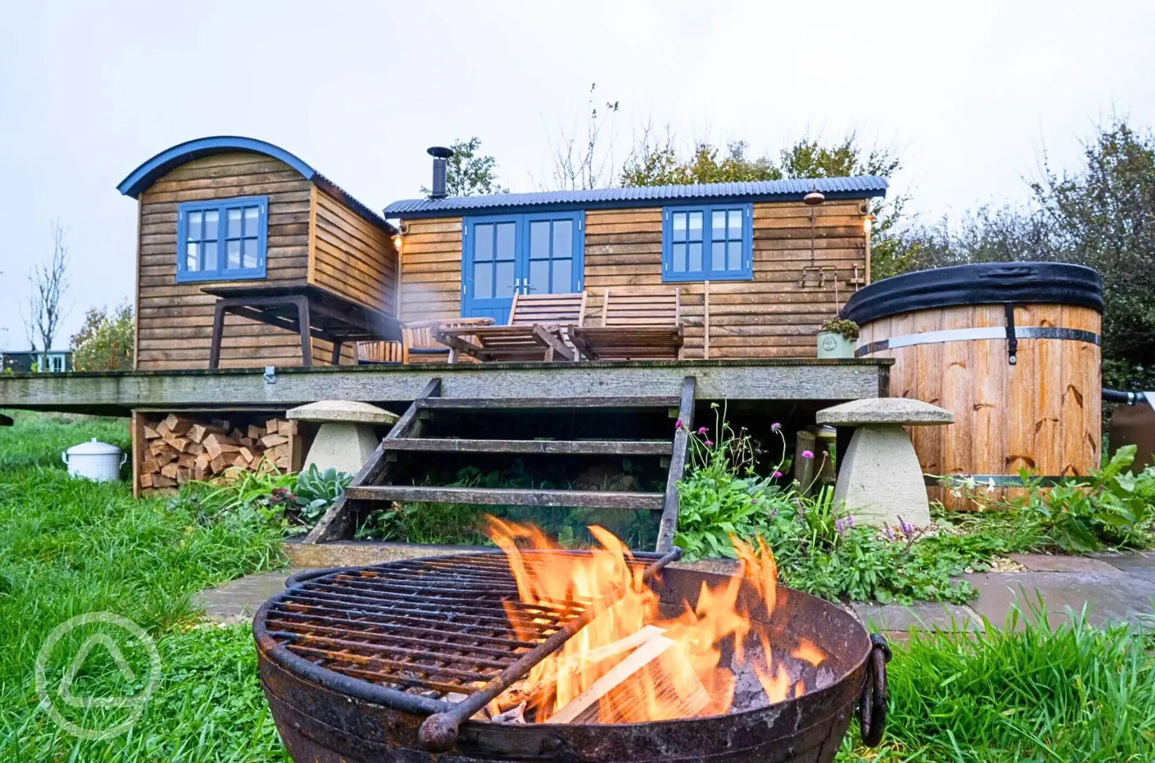 Novelist shepherd's hut, fire pit and wood-fired hot tub