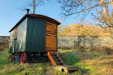 Shepherd's hut