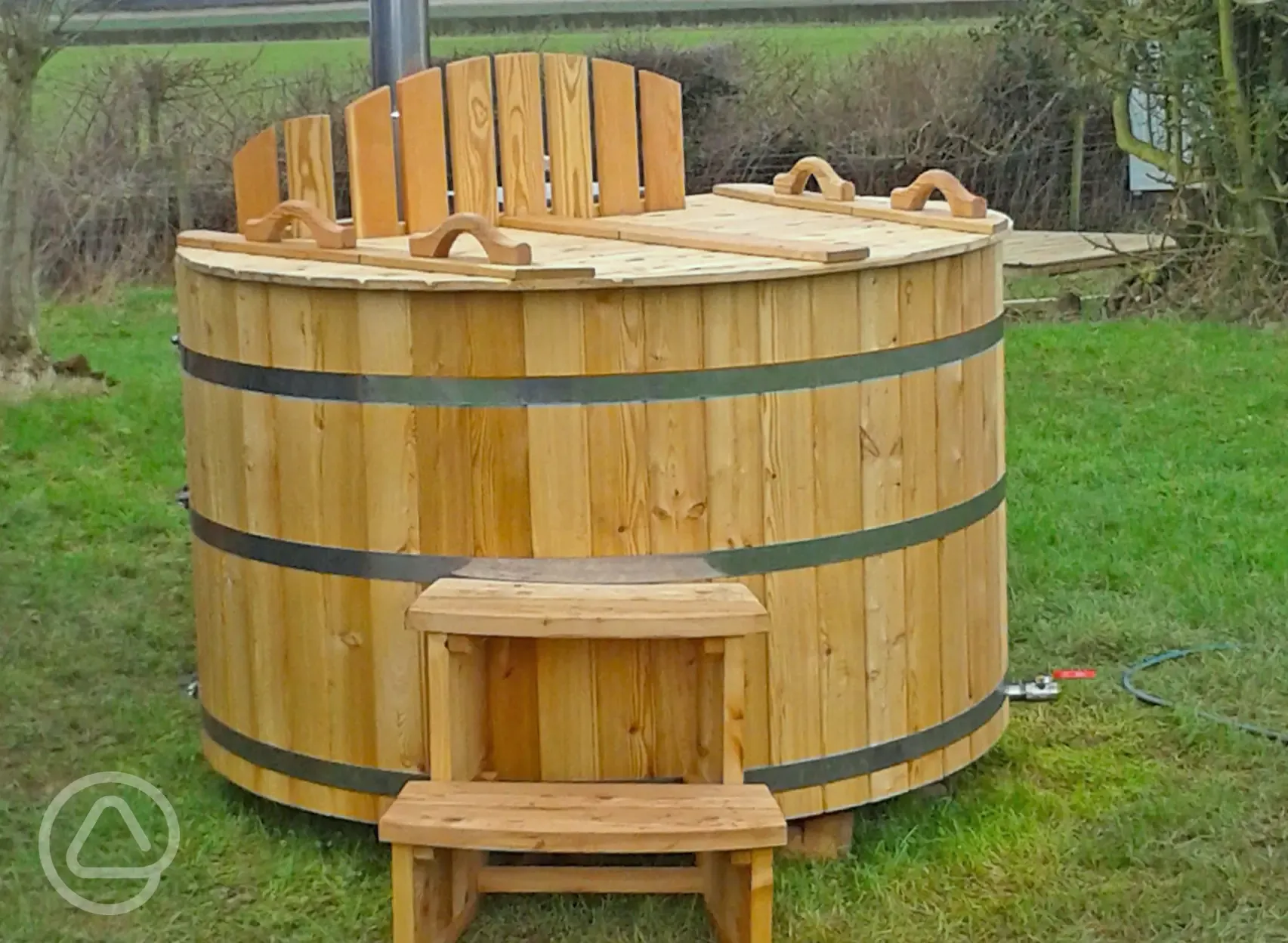Wood-fired hot tub