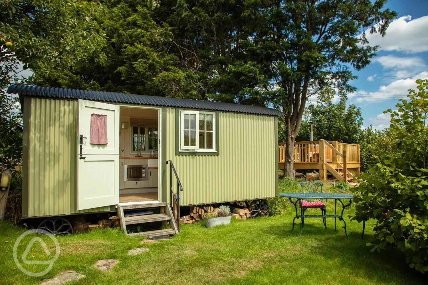 Kites Nest shepherd's hut