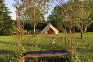 Silver Springs Glamping, Dingestow, Monmouthshire (17 miles)