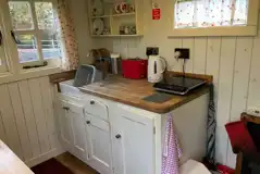 Poppy shepherd's hut interior