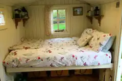 Poppy shepherd's hut bed