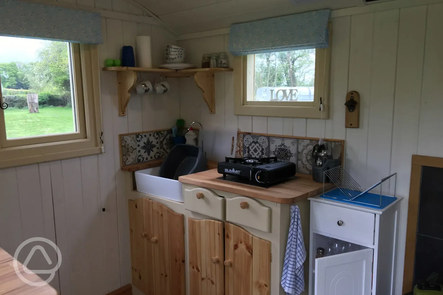 Daisy shepherd's hut interior