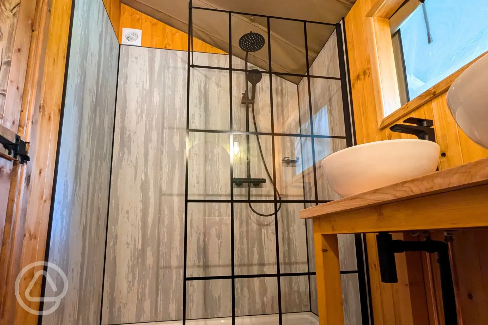 Luxury adult only safari tent ensuite bathroom with towels provided