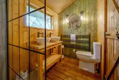 Luxury adult only safari tent ensuite bathroom (towels provided)