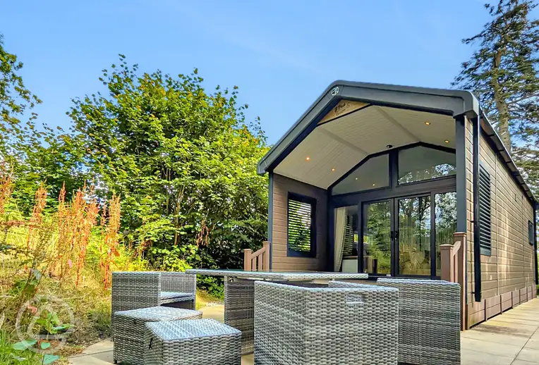 Family hideaway ensuite glamping pods with private patios