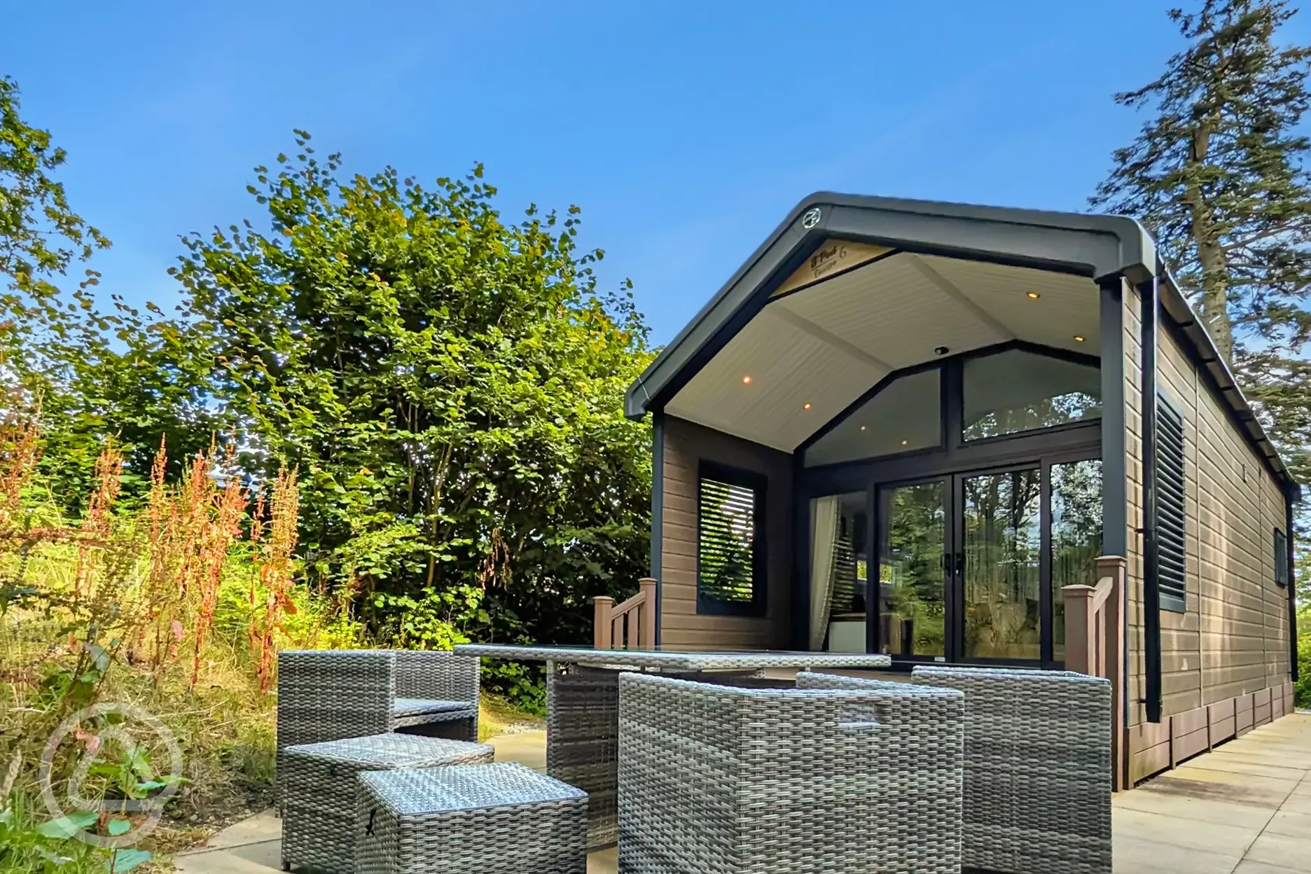 Family hideaway ensuite glamping pods with private patios