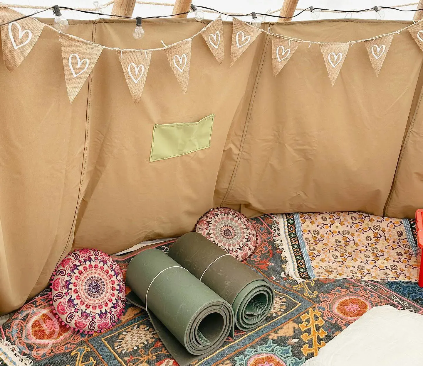 Tipi camping mats