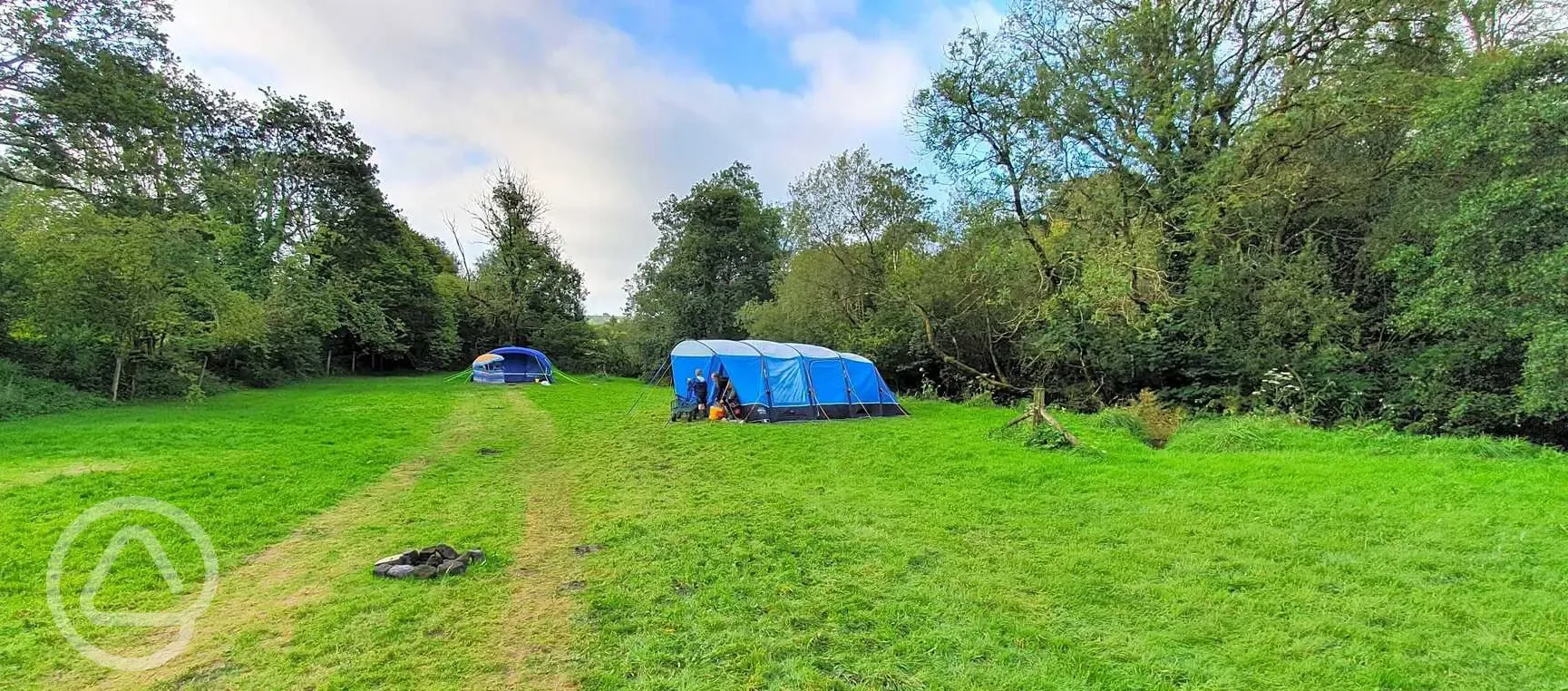 Non electric grass tent pitches