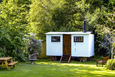 Shepherd's hut