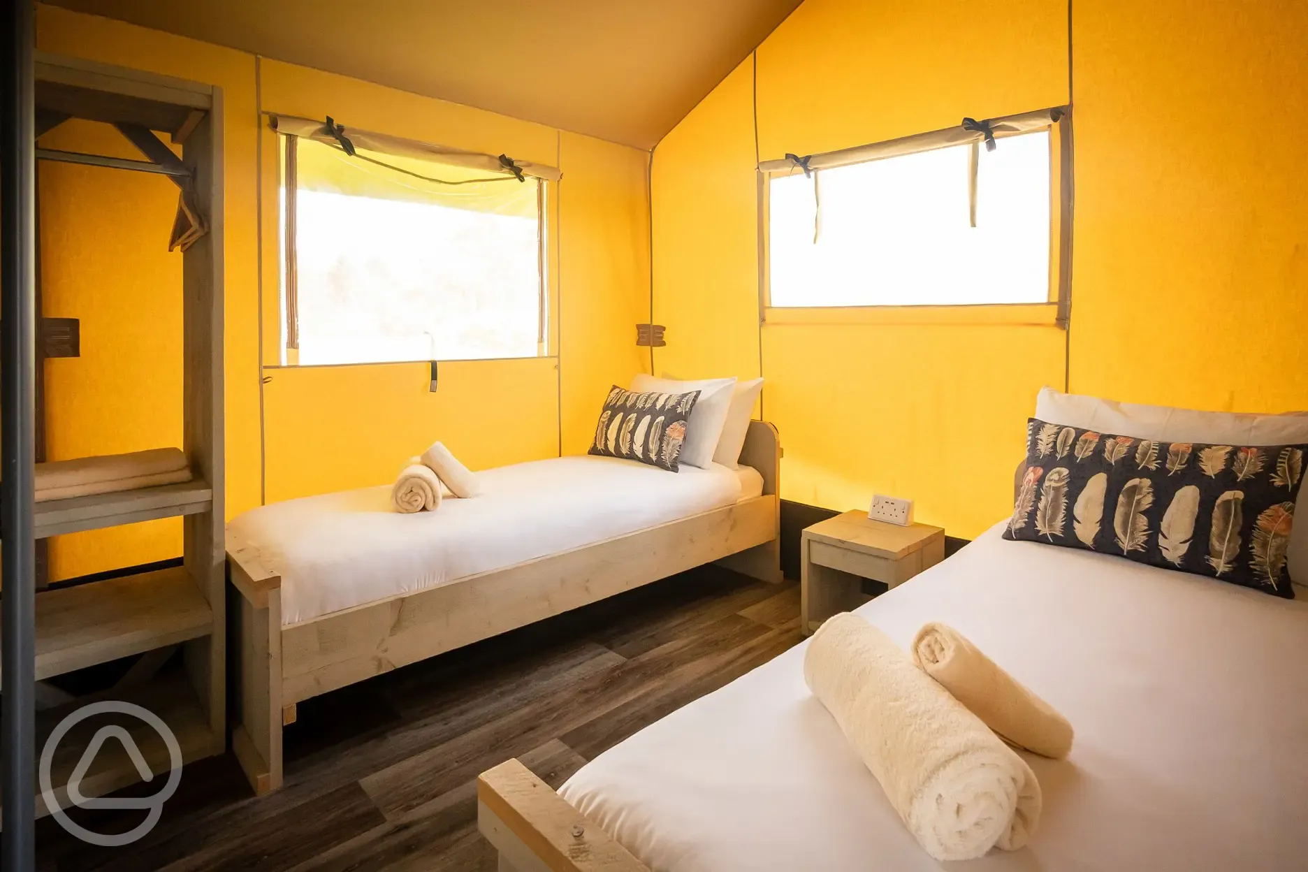 Deluxe safari tent twin room