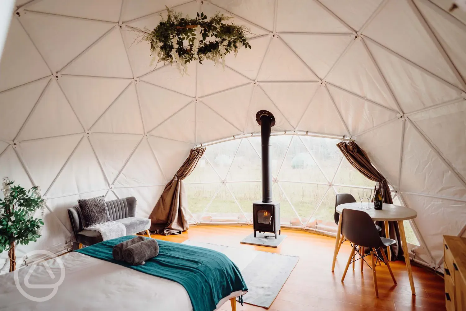 Cosy dome living space