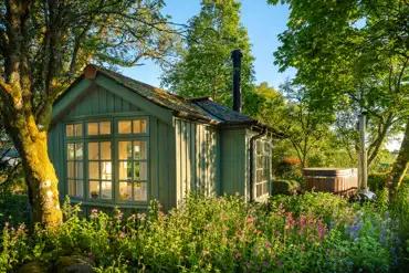 Summer Howf glamping cabin with optional wood-fired hot tub