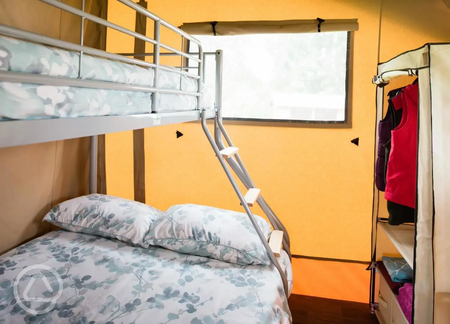 Safari tent bunk bed