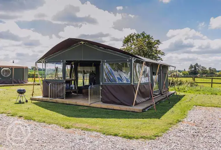 Safari tent
