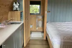 Mega ensuite glamping pod double bed 
