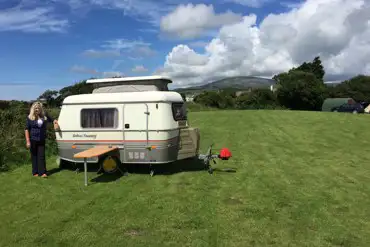 Caravan on non electric grass pitches (7m x 3.5m)