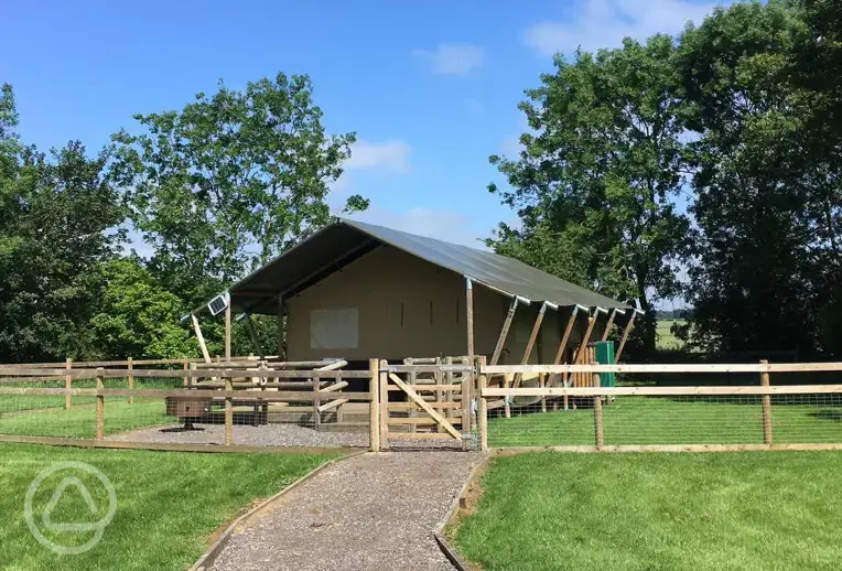 Willow view glamping tent - dog friendly 