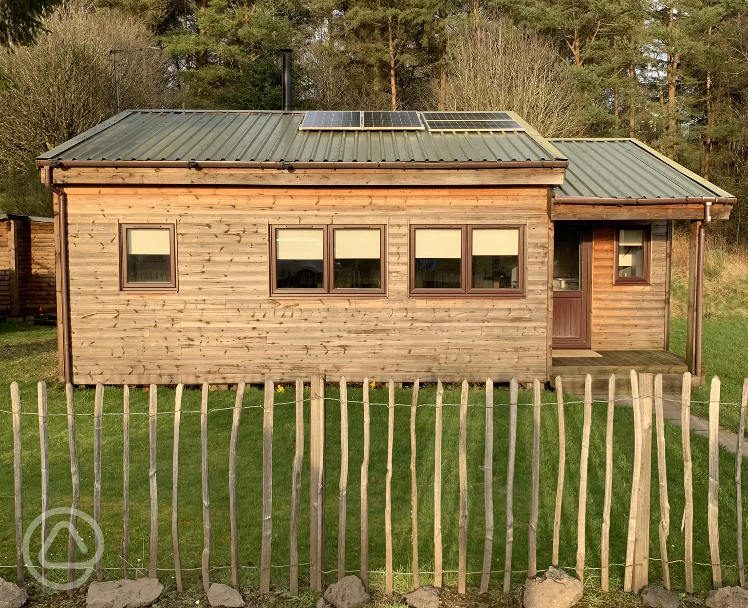 Reception building, with two additional toilets and showers