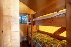 Ensuite safari tent bunk beds (bedding available for hire) Ensuite safari tent bunk beds (bedding available for hire)