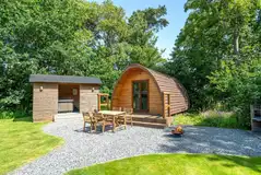 Badger ensuite glamping pod with hot tub and fire pit at Little Wold Away Badger ensuite glamping pod with hot tub and fire pit at Little Wold Away