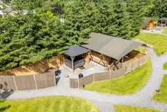 Ensuite safari tent with private decking and sheltered hot tub