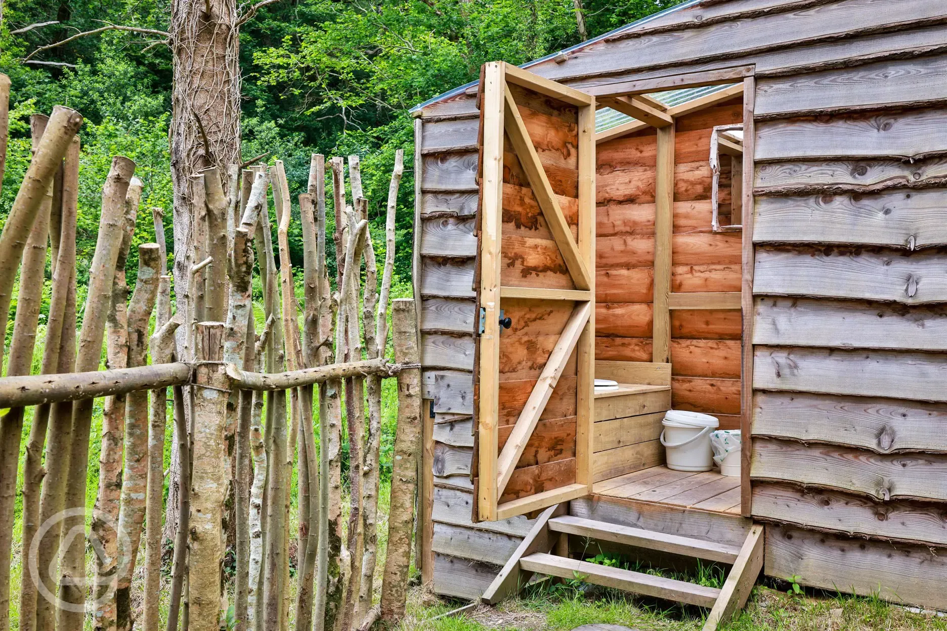 Cosy woodland cabin private compost loo