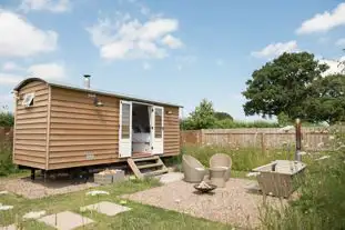 Waingates Farm Huts, Roecliffe, North Yorkshire Waingates Farm Huts, Roecliffe, North Yorkshire