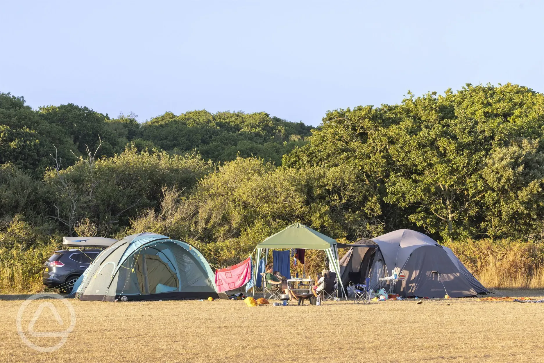 Non electric grass tent pitches