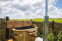 Barafundle Yurt hot tub