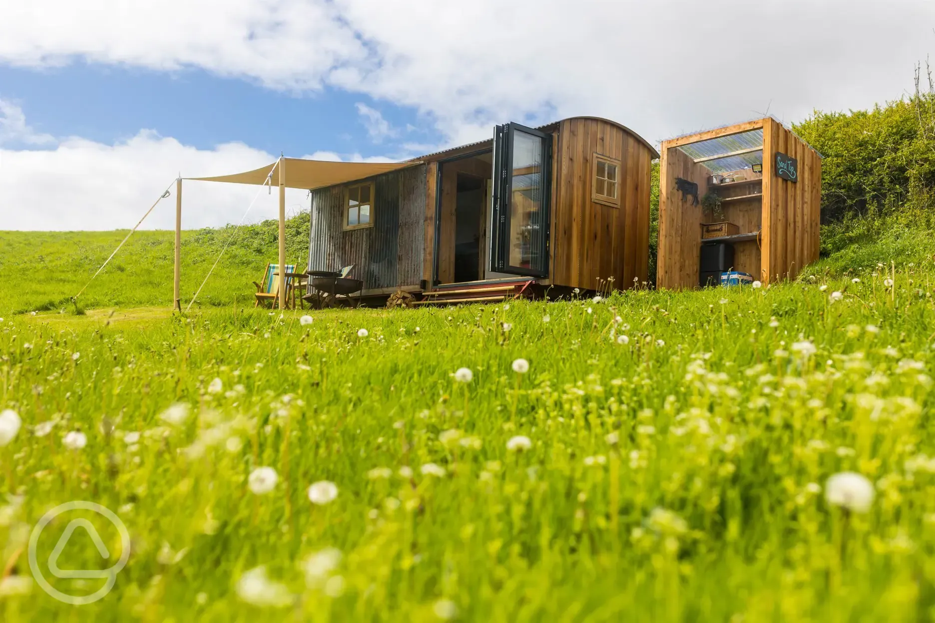 Sand top shepherd's hut