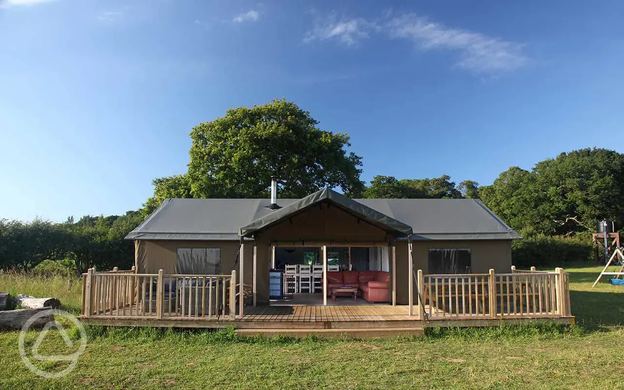 Safari tent