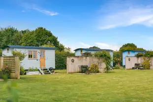 Morndyke Shepherds' Huts, Thirsk, North Yorkshire Morndyke Shepherds' Huts, Thirsk, North Yorkshire