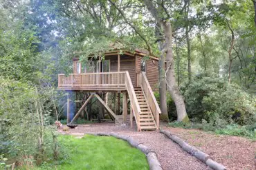 Tinkers Treehouse