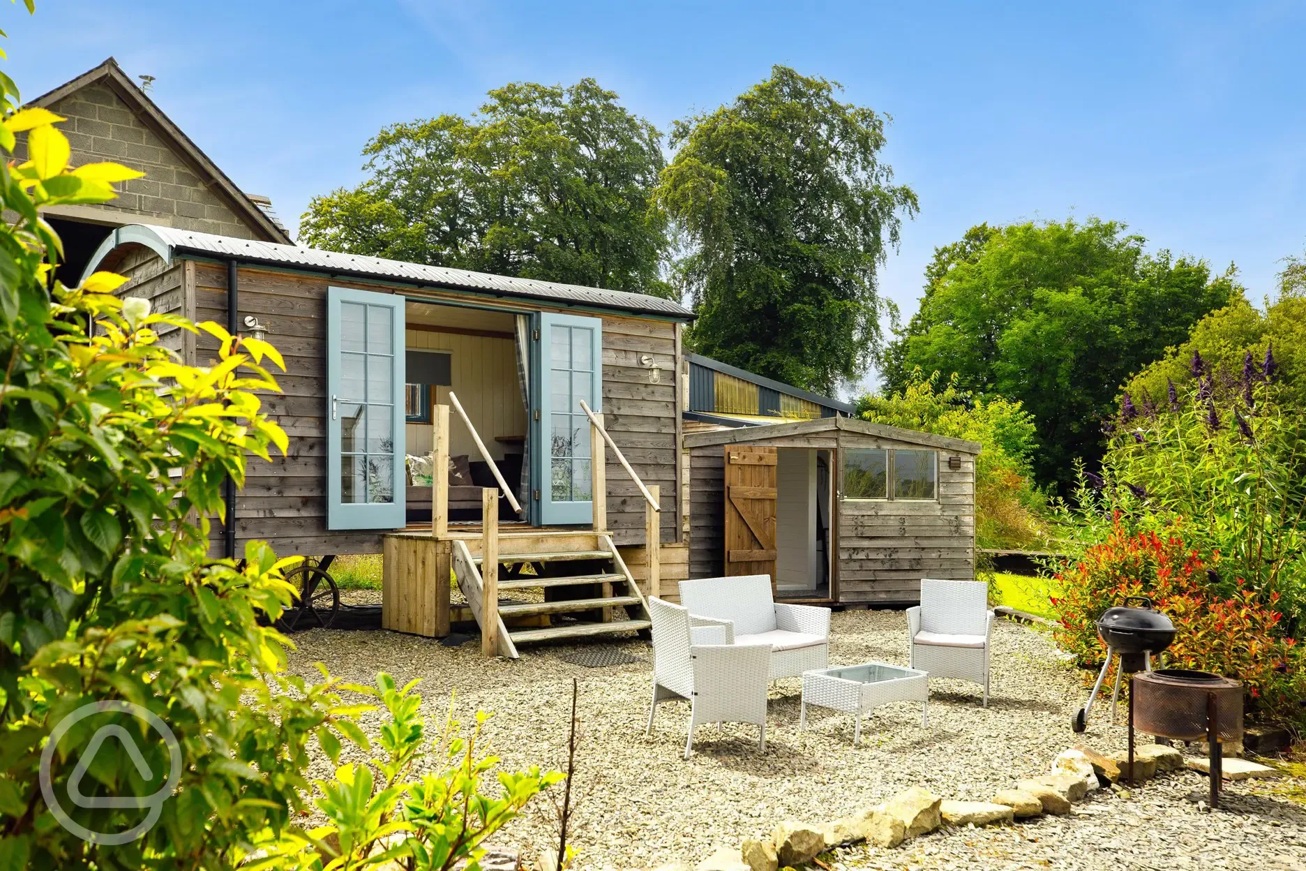 Shepherd's hut