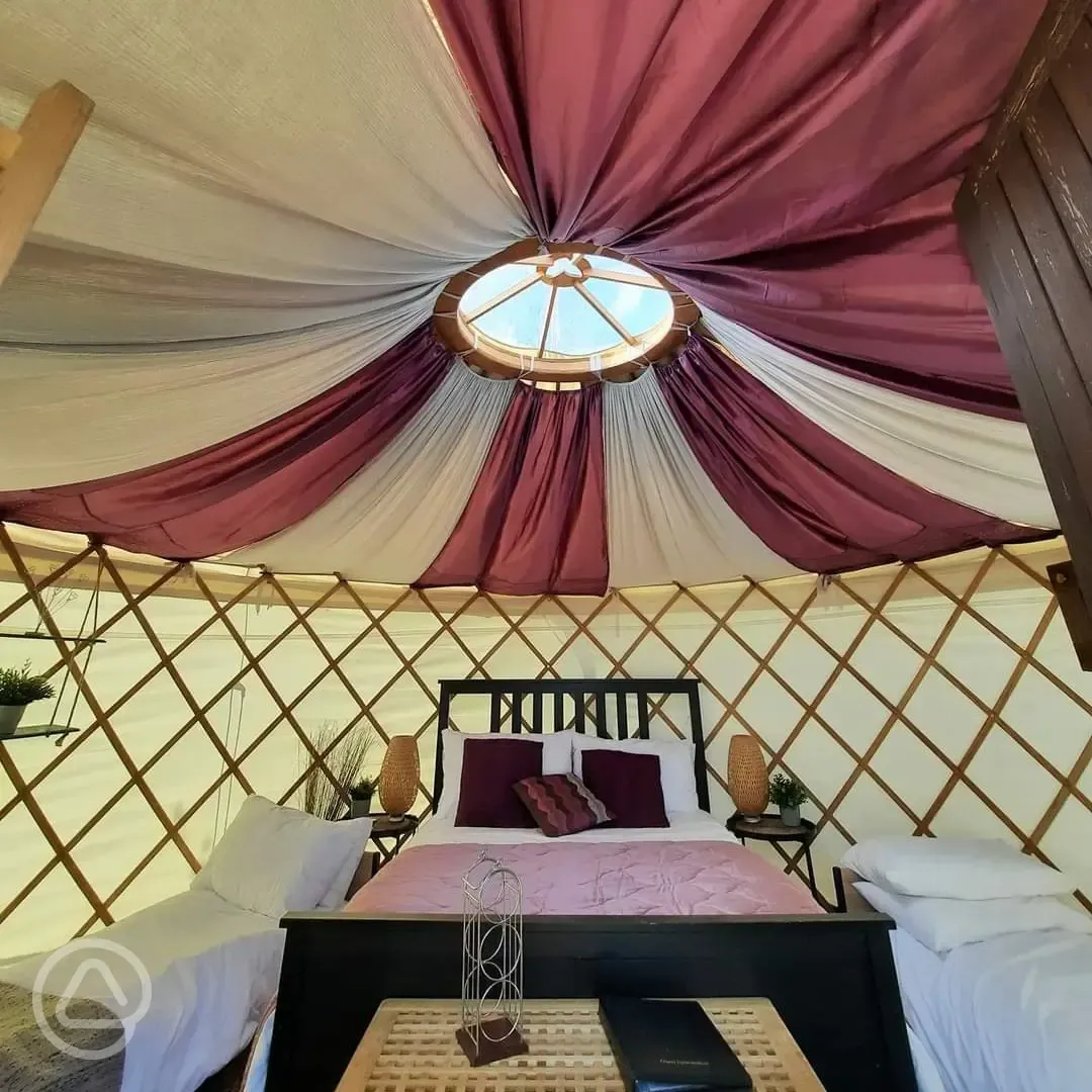 Yurt Falcon interior