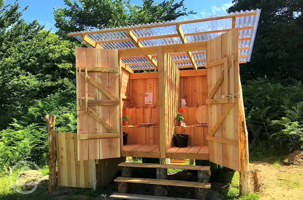 Clean compost loos