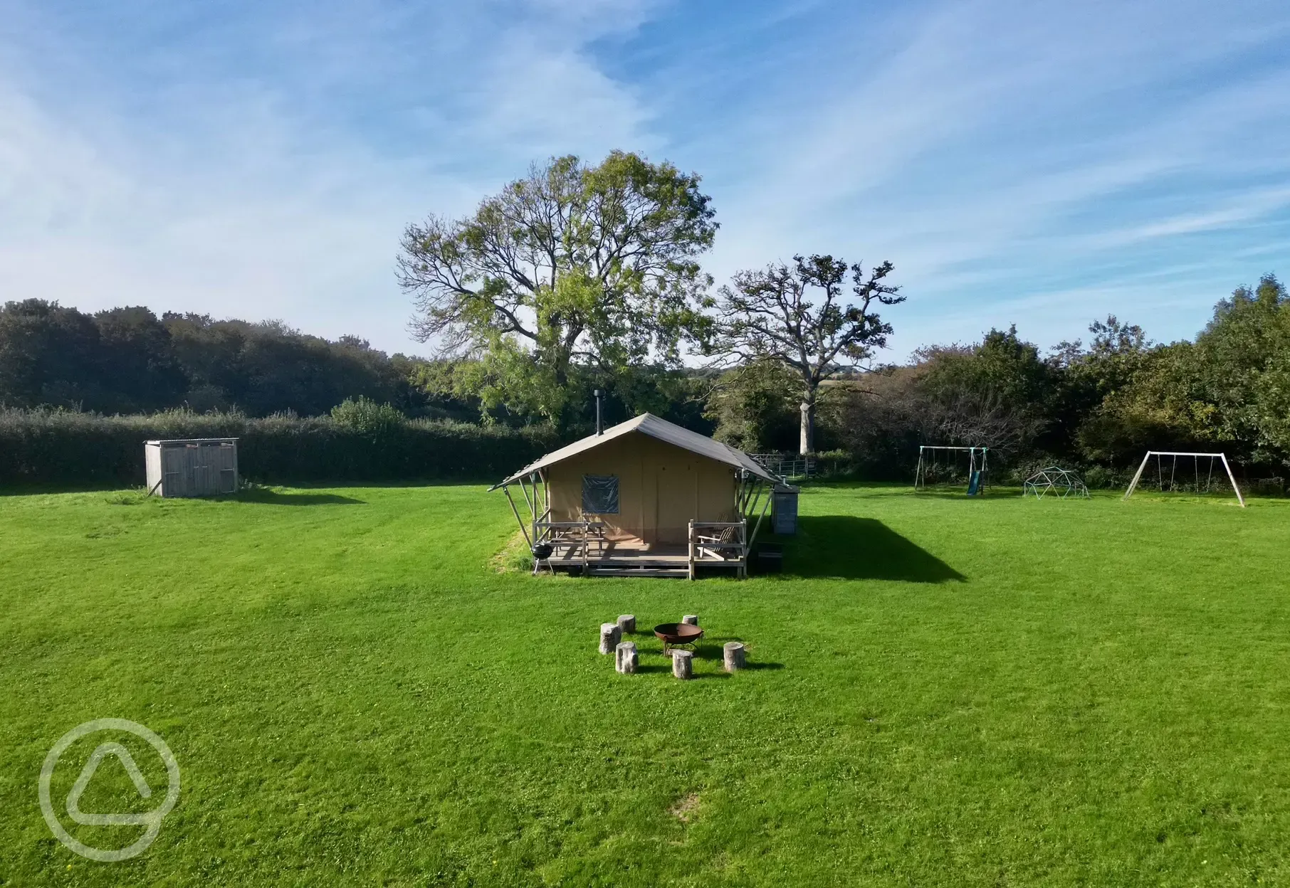 Safari tent