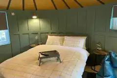 The Silo king-size bed 