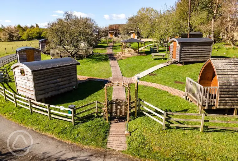Overview of the camping pods of Orchard Hideaways
