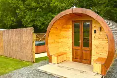 Willow pod with hot tub